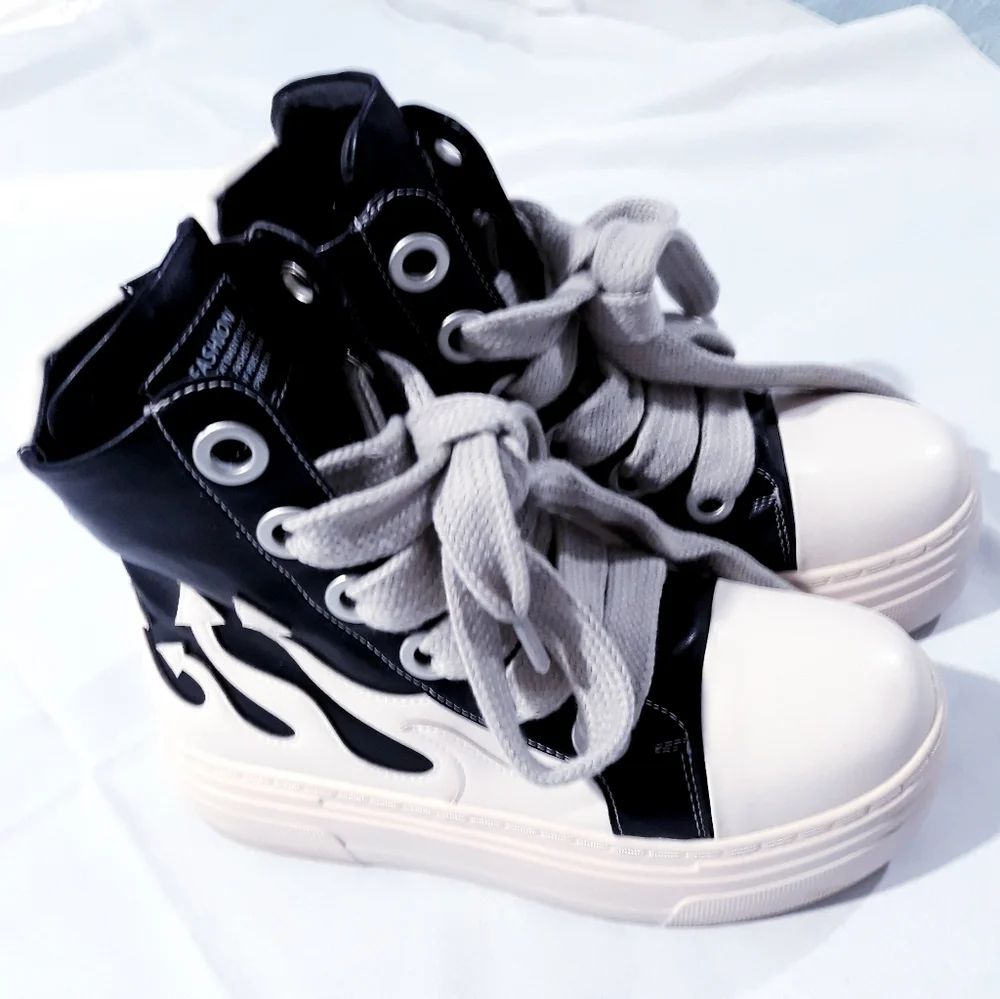 Fashion Black  White High-Top Sneakers Ankle Boots Platform Stick Sole Size 40